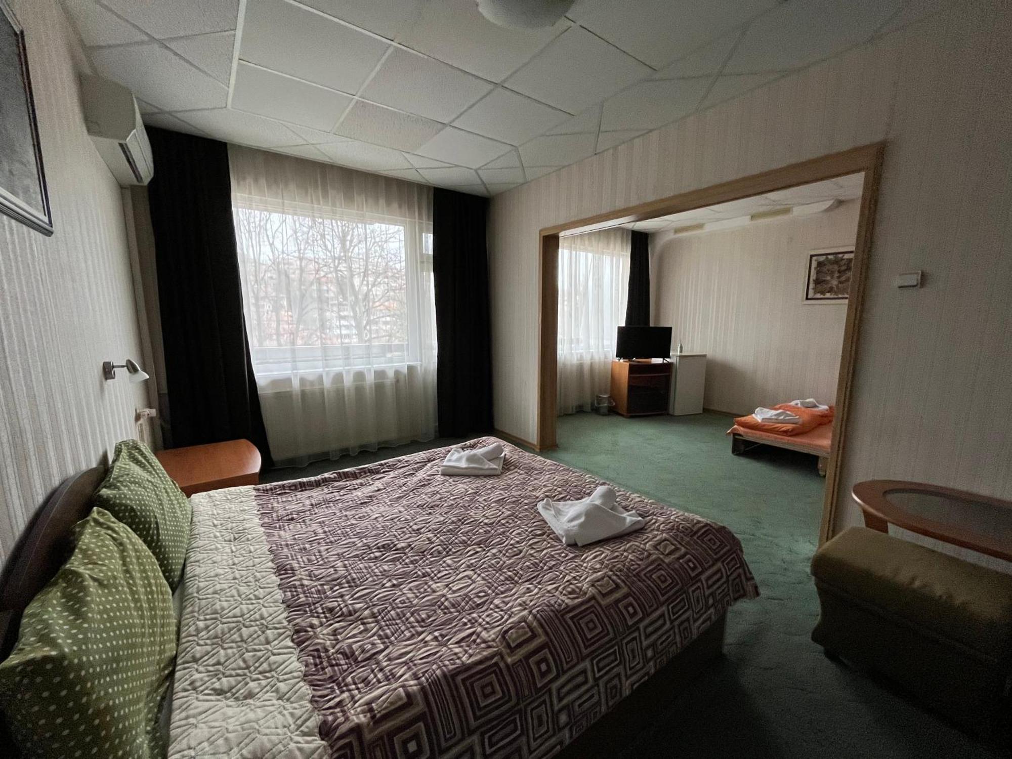 Park Hotel Ivailo Veliko Tárnovo Habitación foto